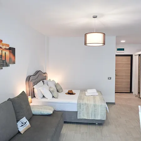 Apartment Azur Queen - Pool & Mamaia